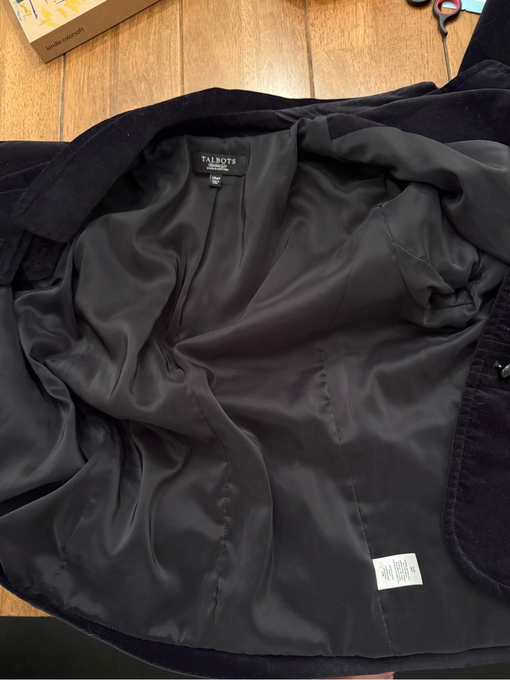 Talbots Women Petites 14 Black Velvet Button Front Blazer Jacket Utility Pocket - Picture 3 of 14